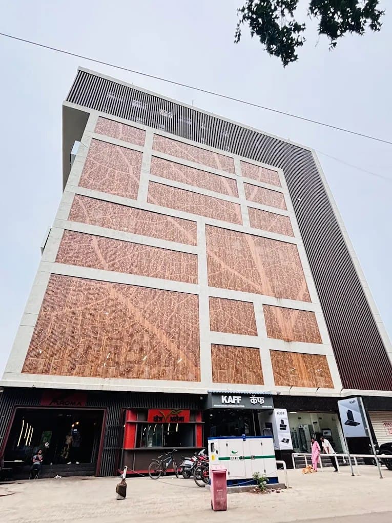 Deore Super Speciality Hospital main building in Mumbai Naka, Nashik